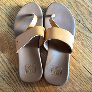 Reef Sandals Women’s 8 EUC